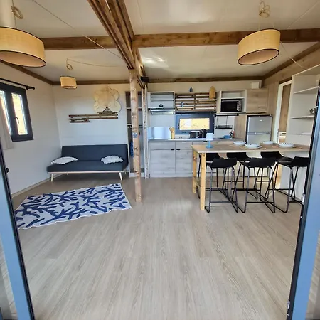Camping Tiny House *