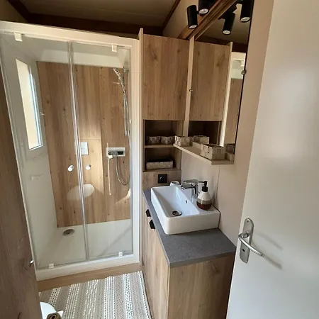Campsite Concept Location Tiny House Calcatoggio (Corsica)