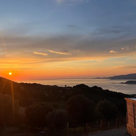 Kemp Concept Location Tiny House Calcatoggio (Corsica)